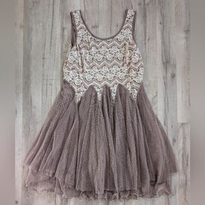 Anthropologie Ryu Lace Overlay Mini Dress in Cream and Brown, Large (B1)